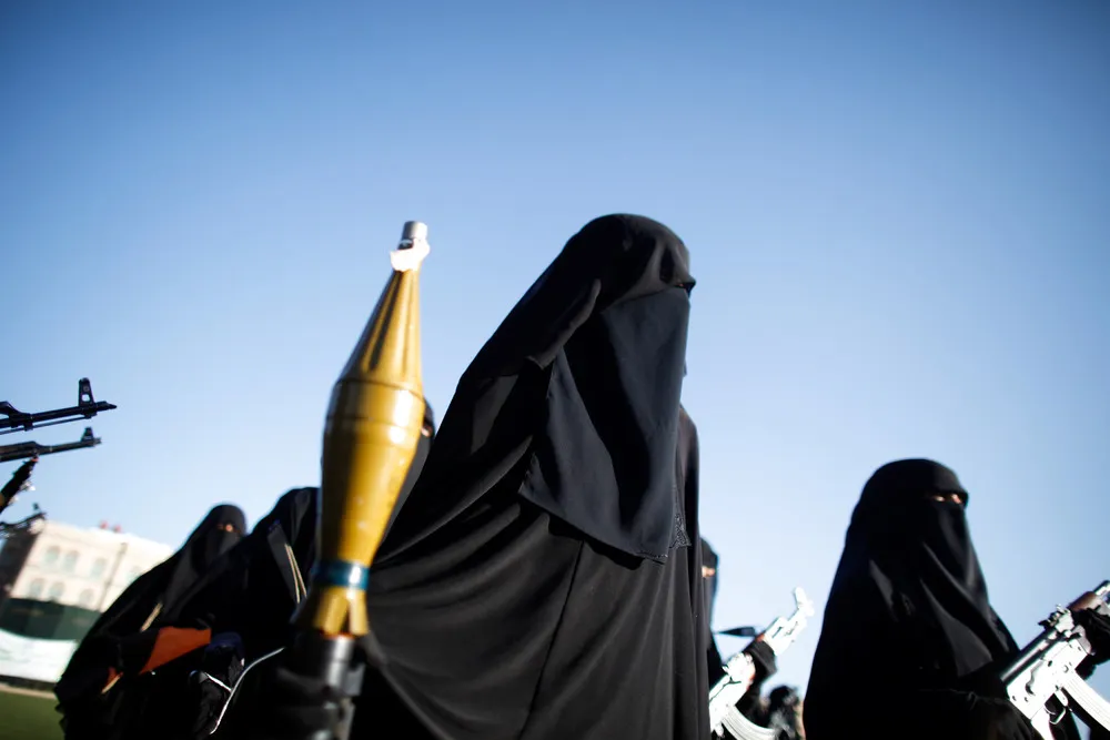 Armed Houthi Women on the March