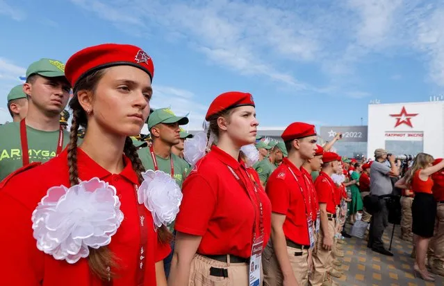 Participants, including members of Youth Army movement, attend a ceremony opening the international military-technical forum Army-2022 at Patriot Congress and Exhibition Centre in the Moscow region, Russia on August 15, 2022. (Photo by Maxim Shemetov/Reuters)