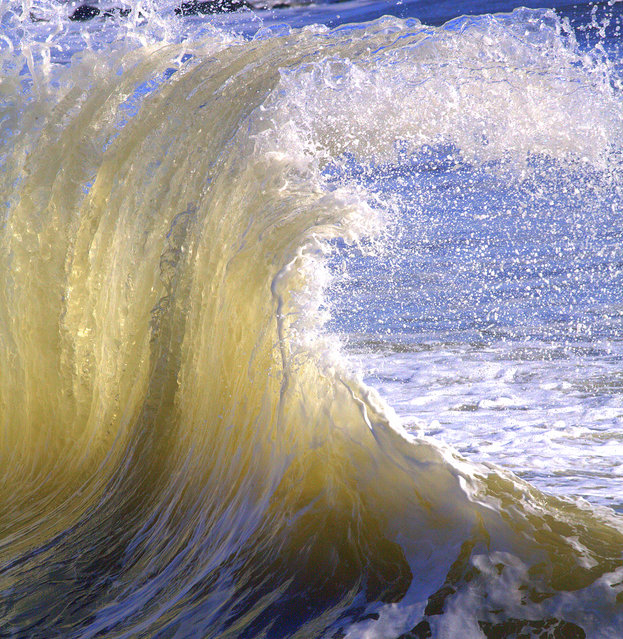 Taffy Wave (Atlantic Ocean)