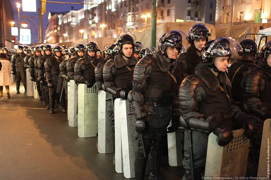 Protestors Denounce Putin Victory in Moscow