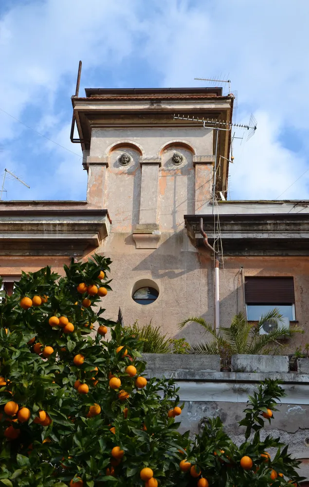 “Faces in Places”