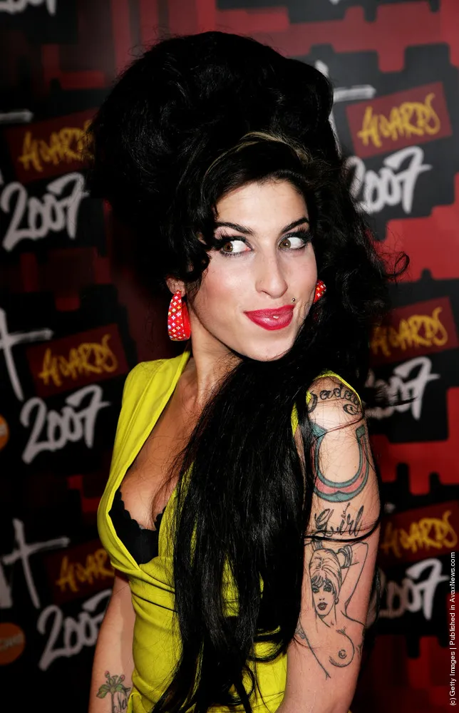 Amy Winehouse Dies At 27