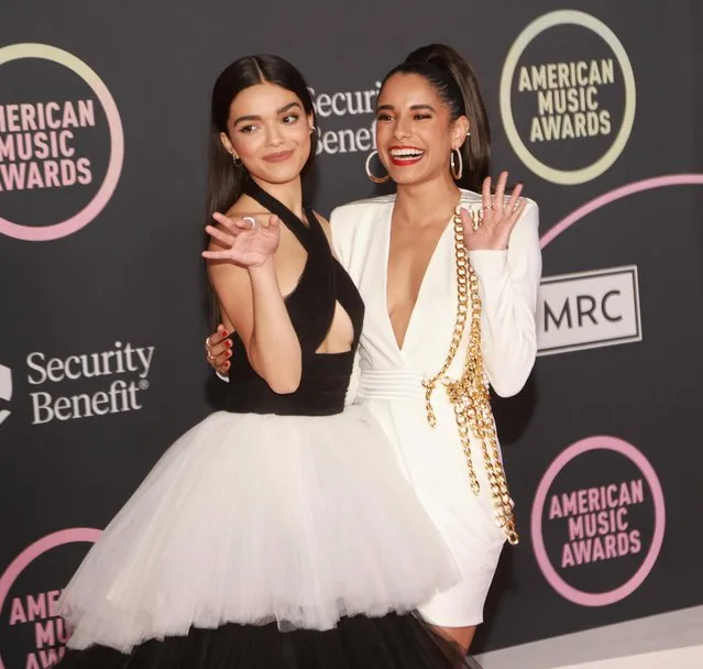 Rachel Zegler and Panamanian actress Ilda Mason arrive at the 2021 American Music Awards at the Microsoft Theater in Los Angeles, California, U.S., November 21, 2021. (Photo by Aude Guerrucci/Reuters)