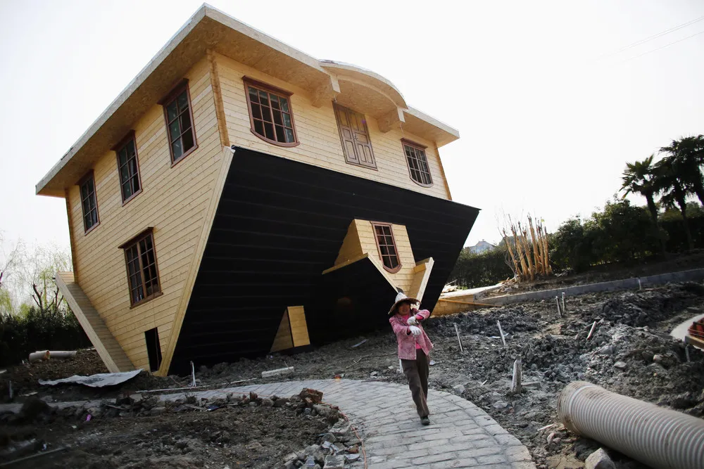 China's Tourist Attraction: an Upside-down House