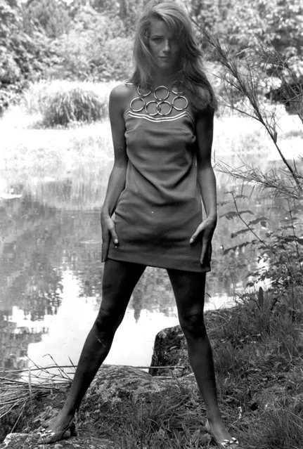 Actress/model Charlotte Rampling, dressed in mini-dress, in a photocall by the water's edge, 1967. (Photo by Express/Express/Getty Images)