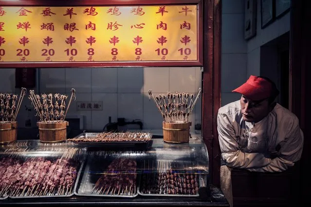 Oriental Fast Food – 23:00. (Photo by Marcos Sobral)