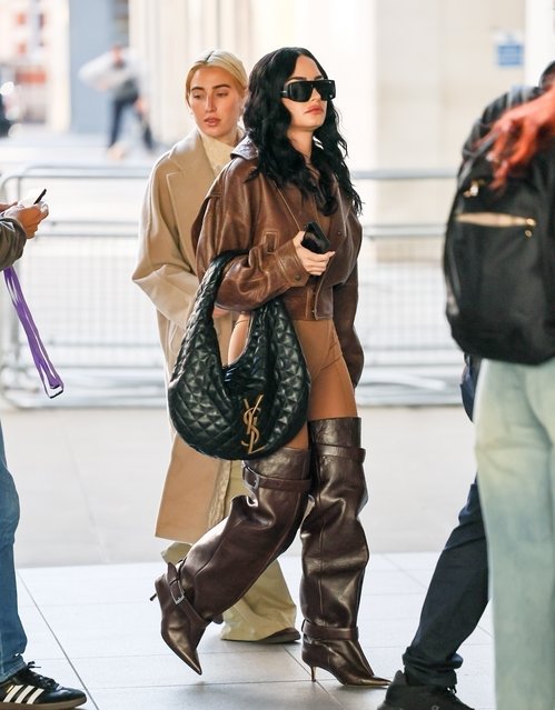 The American singer and songwriter Demi Lovato cuts a stylish figure in her brown leather jacket, YSL in London on September 30, 2025 Bag, and her H&M Studio boots as the “Cool for the Summer” singer is in London ahead of her BBC Live Lounge appearance. (Photo by Mattpapz/Backgrid USA)