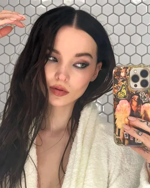 American singer Dove Cameron early September 2023 stuns in a new selfie despite not “feeling too great”. (Photo by Dovecameron/Instagram)
