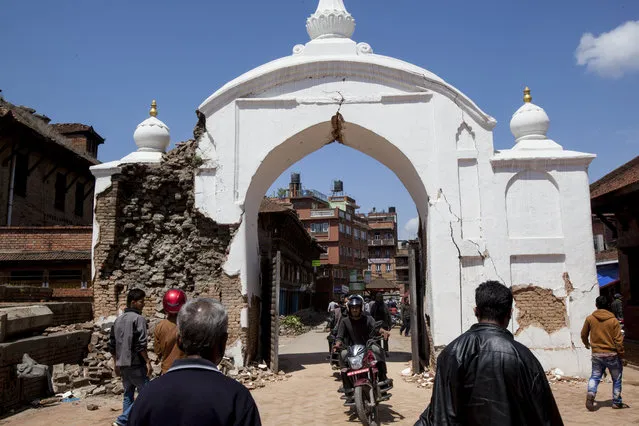 The entrance to Bhaktapur Durbar Square cracked during the earthquake in Nepal, on April 27, 2015. (Photo by Brian Dawson/The Washington Post)