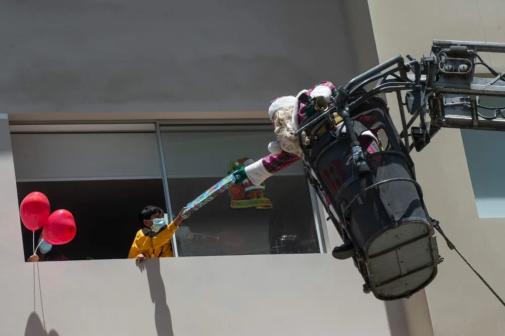 The Day in Photos – December 16, 2021