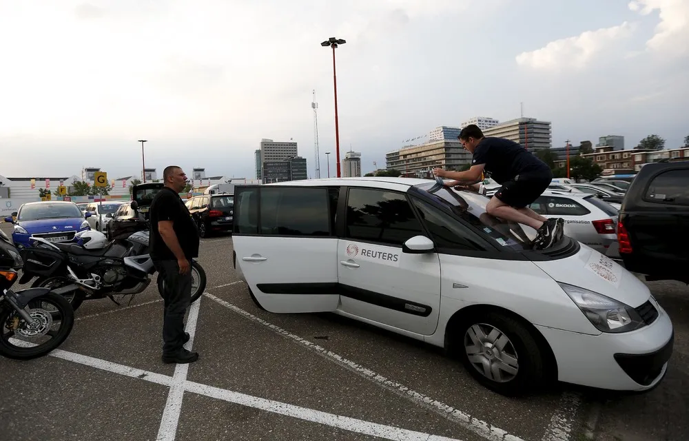 On the Sidelines – the Tour De France