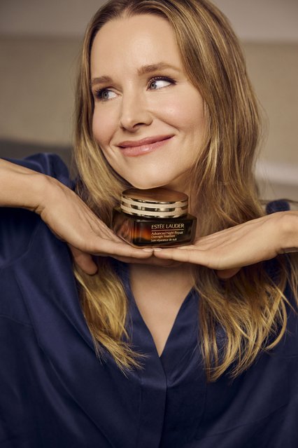 American actress and singer Kristen Bell discovers Beauty Sleep Dupe in New Estée Lauder campaign in the last decade of March 2025. (Photo by Ali Mitton for Estée Lauder)