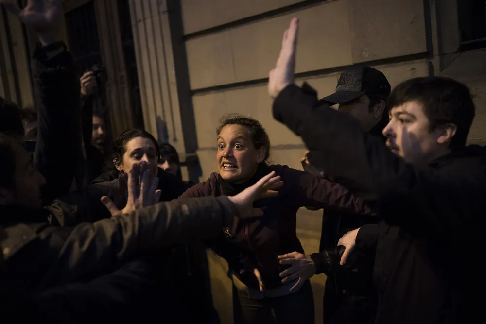 The Day in Photos – March 27, 2018