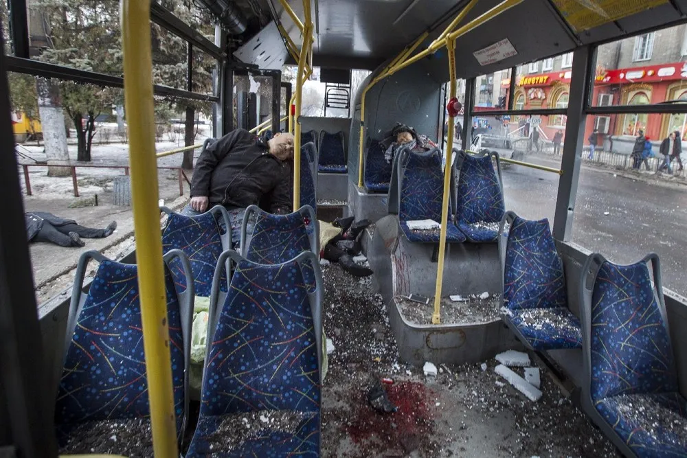 Shelling Kills at least Seven People at a Bus Stop in Donetsk