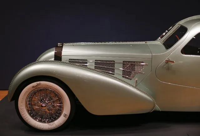 A 2007 recreation of a 1935 Bugatti Type 57S Competition Coupe Aerolithe is seen during a preview of the exhibit “Dream Cars: Innovative Design, Visionary Ideas” at the High Museum of Art in Atlanta, Georgia, USA, 15 May 2014. The exhibit, which features seventeen concept cars from 1932 to present runs from 21 May to 07 September. (Photo by Erik S. Lesser/EPA)