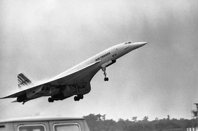 A French supersonic airliner Concorde takes off from New Orleans, Saturday, May 24, 1976, with French President Valery Giscard d'Estaing aboard returning to Paris after a U.S. visit. (Photo by AP Photo)
