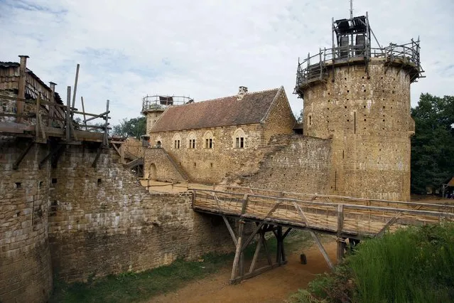 A view of the construction site of the Chateau de Guedelon near Treigny in the Burgundy region of France, September 13, 2016. (Photo by Jacky Naegelen/Reuters)