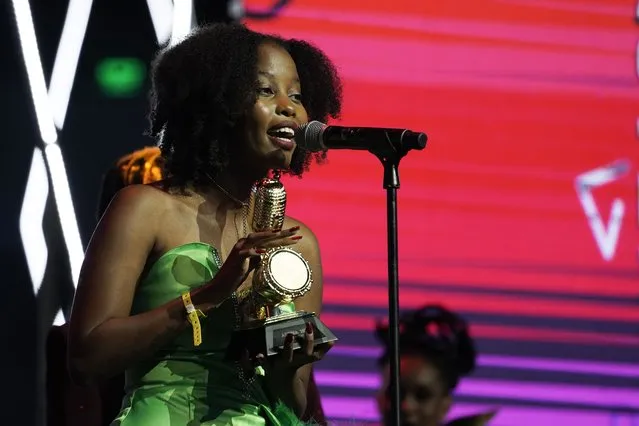 Muthaka from Kenya receives the best female artist from Eastern Africa at the Afrima, All Africa Music Awards at the Dakar Arena in Diamniadio, Senegal, Sunday, January 15, 2023. (Photo by Leo Correa/AP Photo)