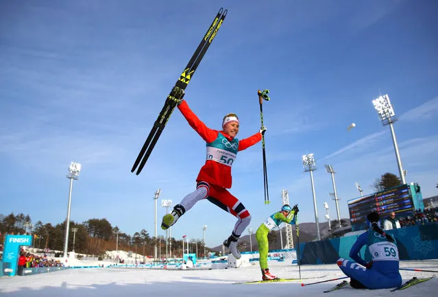 Norway' s Ragnhild Haga celebrates winning gold at the end of the women' s 10 km freestyle cross- country competition at the Alpensia cross country ski centre during the Pyeongchang 2018 Winter Olympic Games on February 15, 2018 in Pyeongchang. (Photo by Carlos Barria/Reuters)