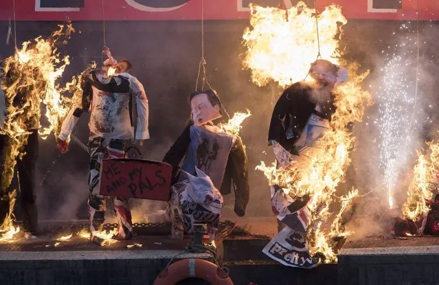 Joe Corre, the son of Vivienne Westwood and s*x Pistols creator Malcolm McLaren (not in picture) burns his entire £5 million punk collection on November 26, 2016 in London, England. (Photo by John Phillips/Getty Images)