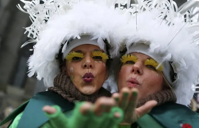 Women dressed in costumes celebrate during “Weiberfastnacht” (Women's Carnival) in Cologne February 12, 2015. (Photo by Ina Fassbender/Reuters)