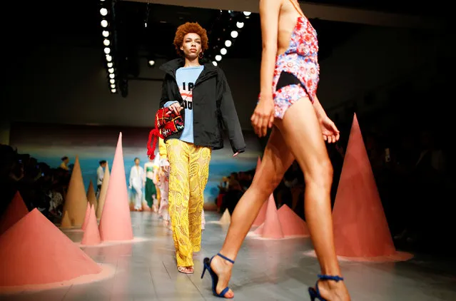 Models present creations during the Roberta Einer show during London Fashion Week in London, Britain September 18, 2018. (Photo by Henry Nicholls/Reuters)