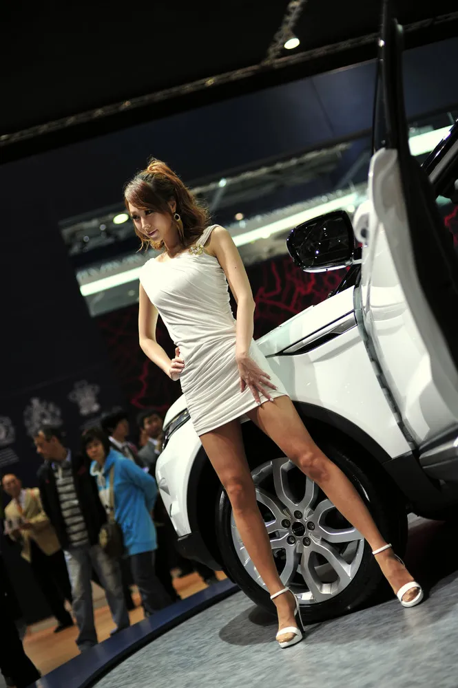 Asian Beauty: Hot Promotional Models in Seoul, South Korea