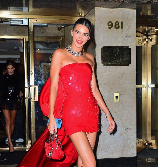 Leggy lady in red, Kendall Jenner is all smiles as she leaves her hotel with Justin Bieber and Hailey Bieber for the MET Gala after party at Webster Hall in NYC on September 13, 2021. (Photo by Backgrid USA)