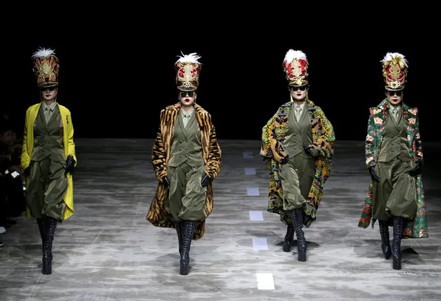 Models present creations by designer Hu Sheguang at China Fashion Week in Beijing, China, March 25, 2019. (Photo by Jason Lee/Reuters)