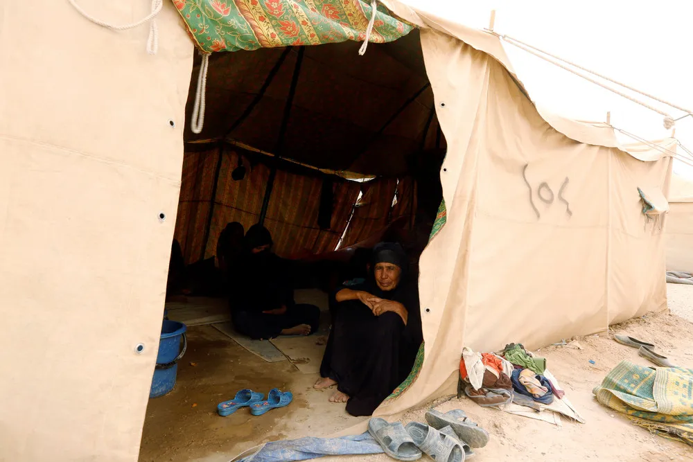 Civilians Stuck Inside IS-held Falluja