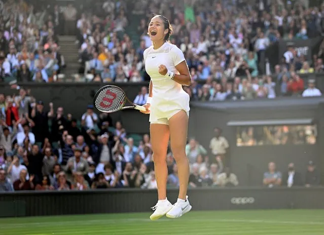 Britain's Emma Raducanu celebrates winning her first-round match against Belgium's Alison Van Uytvanck during the Wimbledon Tennis Championships at The All England Tennis Club in Wimbledon, England on June 27, 2022. (Photo by Toby Melville/Reuters)