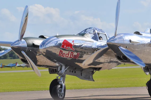 The Flying Bull's P-38 Lockheed Lightning N25Y / 13 – Red Bull – Flying Legends Airshow 2012 Duxford (Rob Lovesey)