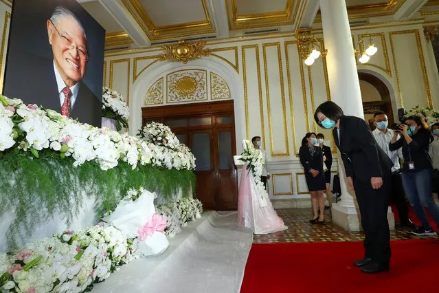In this photo released by the Taiwan Presidential Office, Taiwan's President Tsai Ing-wen pays her respects at a memorial for former Taiwanese President Lee Teng-hui in Taipei, Taiwan, Saturday, August 1, 2020. Lee, who brought direct elections and other democratic changes to the self-governed island despite missile launches and other fierce saber-rattling by China, died on Thursday at age 97. (Taiwan Presidential Office via AP)