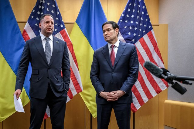 US Secretary of State Marco Rubio (R) and Ukraine's Presidential Office Chief of staff Andriy Yermak hold a press conference following their closed-door talks on a US plan to end the war in Ukraine at the US Mission in Geneva, on November 23, 2025. US Secretary of State Marco Rubio arrived in Geneva on November 23, 2025 morning for discussions on a US plan to end the Ukraine war, after Washington signalled room for negotiation on the controversial proposal. Ukrainian, European and Canadian officials were also gathering in the Swiss city. (Photo by Fabrice Coffrini/AFP Photo)