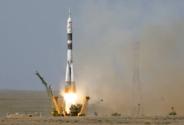 The Soyuz MS-09 spacecraft carrying a crew formed of astronauts Serena Aunon-Chancellor of the U.S and Alexander Gerst of Germany and cosmonaut Sergey Prokopyev of Russia blasts off to the International Space Station (ISS) from the launchpad at the Baikonur Cosmodrome, Kazakhstan June 6, 2018. (Photo by Shamil Zhumatov/Reuters)