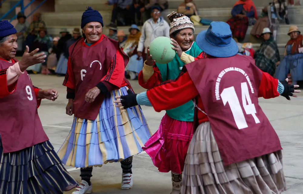 Bolivia Grandmothers Handball