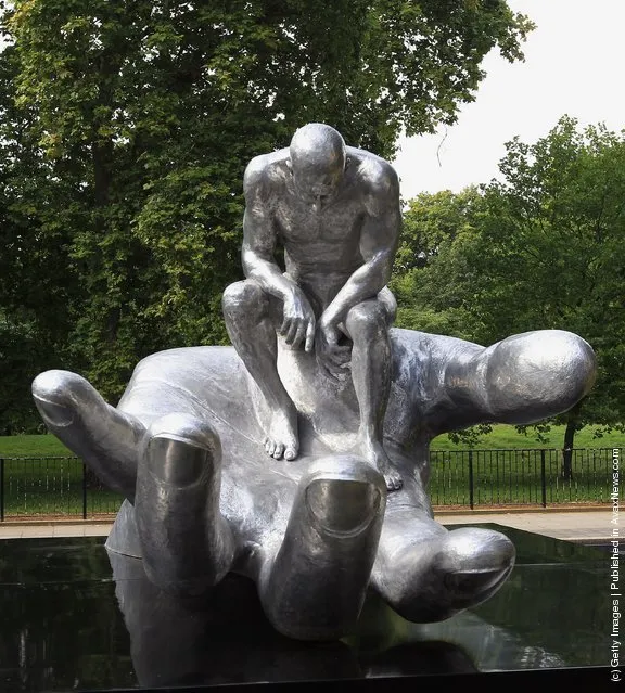 Lorenzo Quinn's Hand of God sculpture