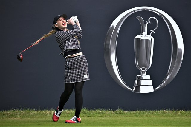 US actress Kathryn Newton reacts on the 1st tee as she takes part in the Open Invitational celebrity competition, ahead of the 151st British Open Golf Championship at Royal Liverpool Golf Course in Hoylake, north west England on July 16, 2023. (Photo by Paul Ellis/AFP Photo)