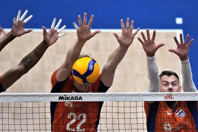 Netherlands' Twan Wiltenburg blocks the ball against Brazil at the Men's Volleyball Nations League leg in Manila, Philippines on Thursday July 6, 2023. (Photo by Aaron Favila/AP Photo)