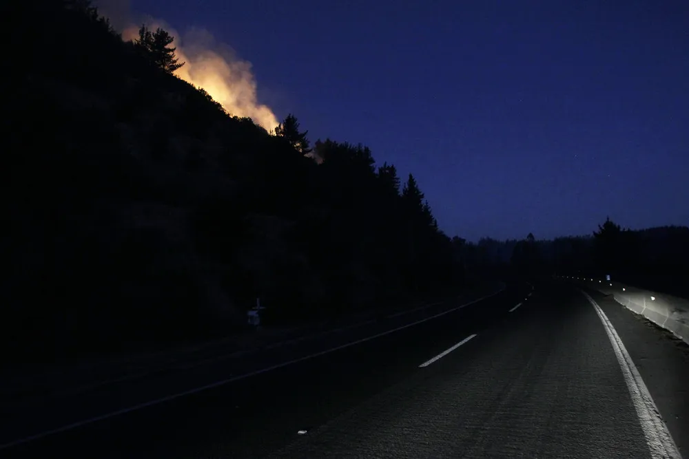 Thousands Evacuated in Chile Forest Fire