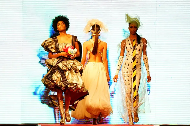 Models present creations from Clandestina collection during a fashion show in Havana, Cuba, November 15, 2018. (Photo by Alexandre Meneghini/Reuters)