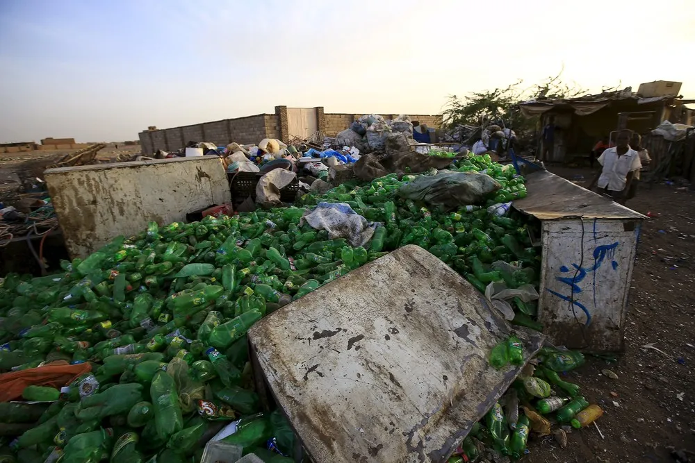 Recycling Garbage in Sudan