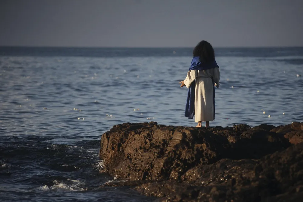 Offerings to the Sea Goddess Yemanja