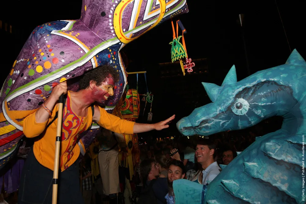 Plasticiens Volants Fly Inflatable Puppets Over Berlin