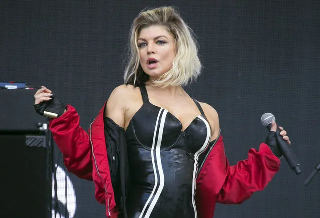 U.S. singer Fergie performs at the Wireless Festival in north London, July 10, 2016. (Photo by Joel Ryan/Invision/AP Photo)