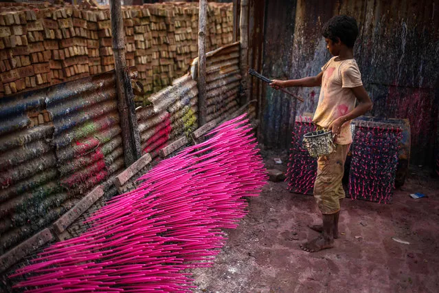 A balloon is a product for children to play in Dhaka, Bangladesh, September 9, 2015. But we are living in a society where balloons are produced by children for children. Children are working in balloon factories earning 1.20$ per day. The current economic condition of Bangladesh is unable to solve the child labor problem. (Photo by Mohammad Ponir Hossain/ZUMA Wire)