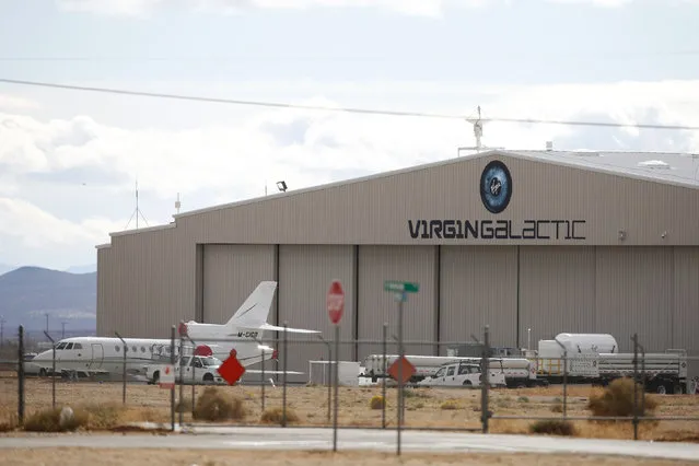 The Virgin Galactic hanger is seen at Mojave airport in Mojave, California, on November 2, 2014. (Photo by Lucy Nicholson/Reuters)
