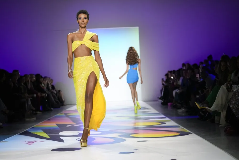 Delivers Colorful ‘90s Celebration by Sergio Hudson at NYFW
