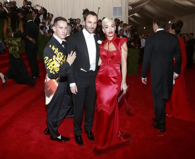 British singer Rita Ora (R) poses with U.S. designers Tom Ford (C) and Jeremy Scott as they arrive for the Metropolitan Museum of Art Costume Institute Gala 2015 celebrating the opening of “China: Through the Looking Glass” in Manhattan, New York May 4, 2015. (Photo by Andrew Kelly/Reuters)