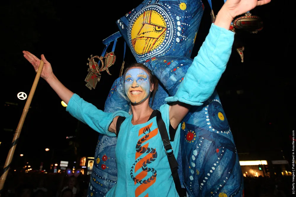 Plasticiens Volants Fly Inflatable Puppets Over Berlin